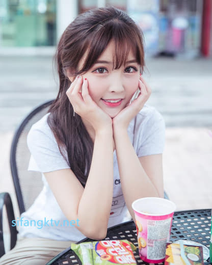 【2023_02_01】The_Posture_of_Qingyue_Serving_the_Master_Season_1_Episode.m4v